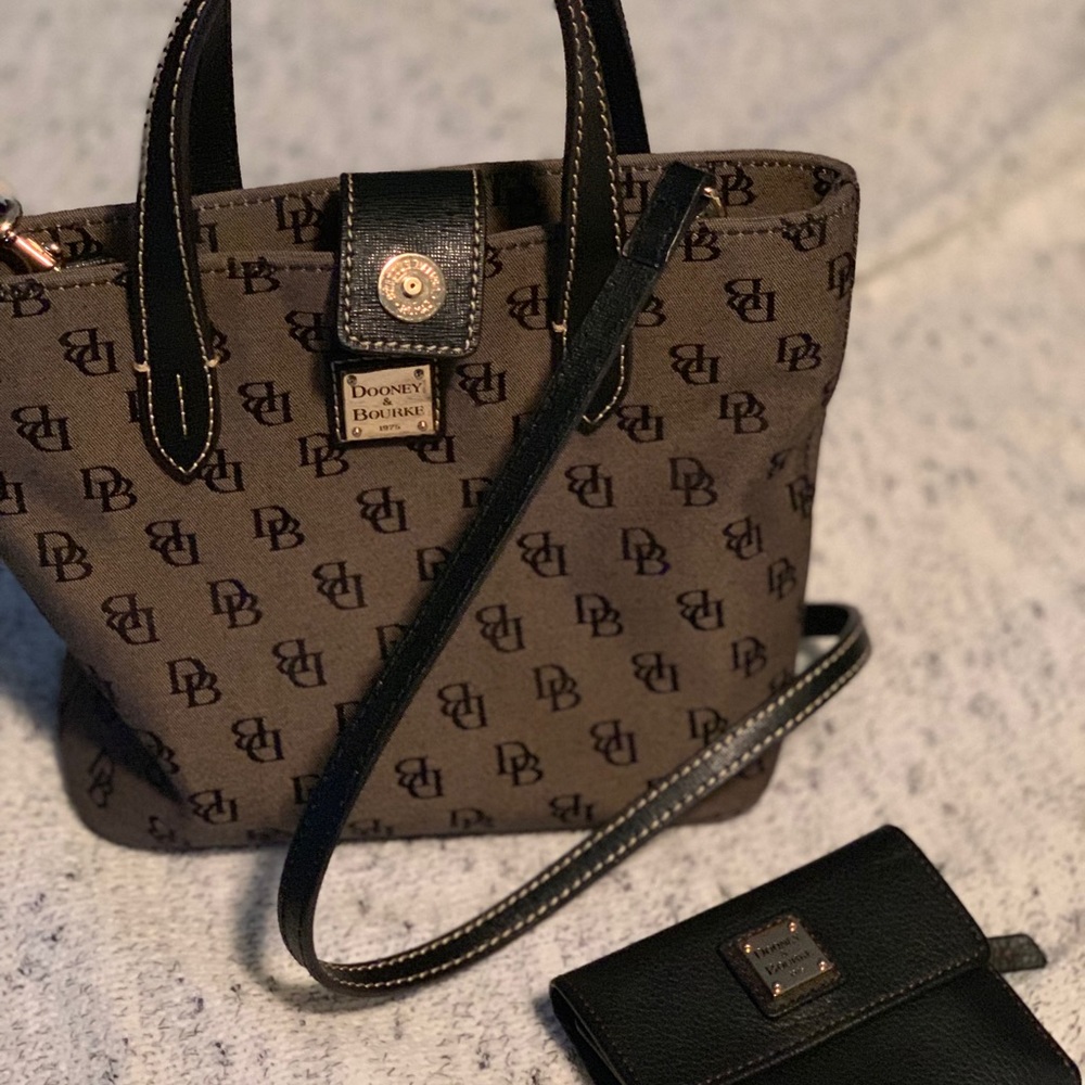 Dooney and Bourke purse and wallet